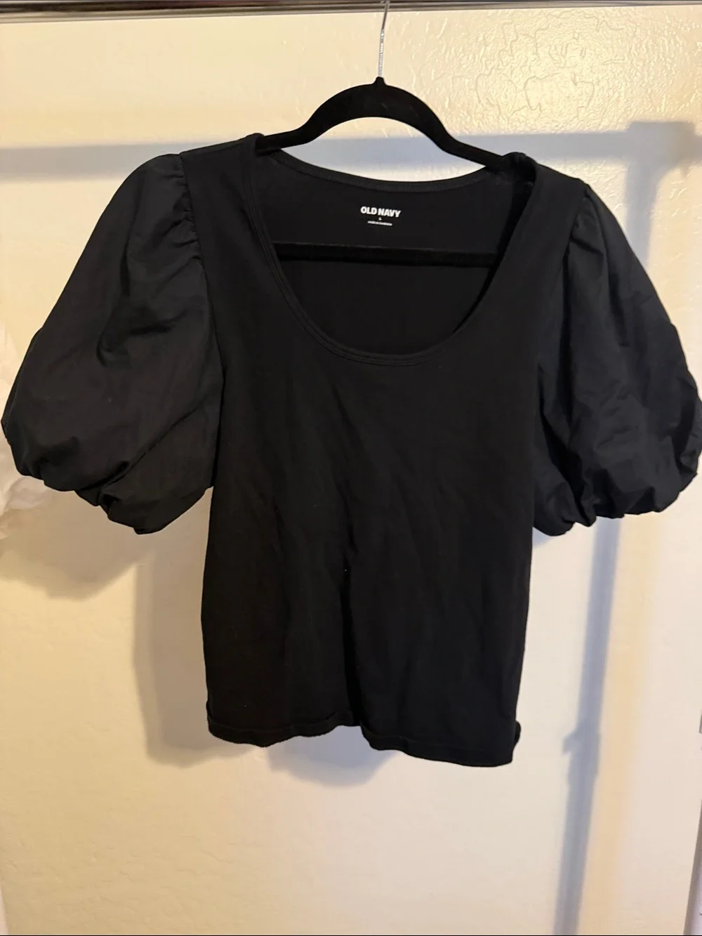 Old Navy Black Puff Sleeve Scoop Neck Tee